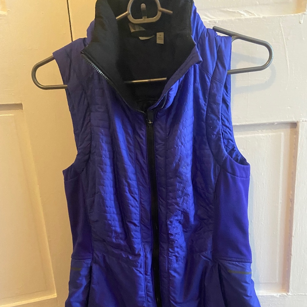 Athleta Women's purple Quilted Vest
